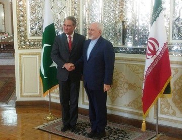 Iran, Pakistan emphasize on strengthening of bilateral ties