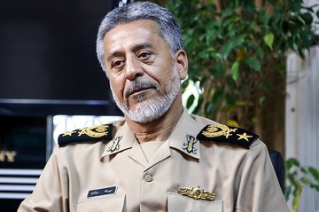 Iran closely monitoring US ships in Persian Gulf: Army comdr