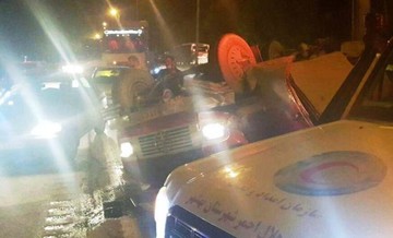 یک مینی بوس واژگون شد؛ این بار جان کارگران زن به‌خطر افتاد