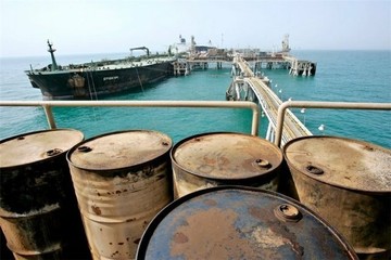 توقیف ۴ فروند شناور صیادی قانون شکن در ماهشهر