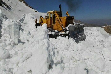راه ارتباطی ۱۳ روستای میاندوآب بازگشایی شد