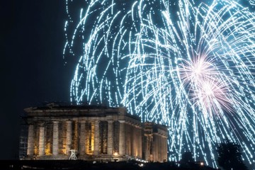 جشن آغاز سال 2019 در شهر آتن یونان