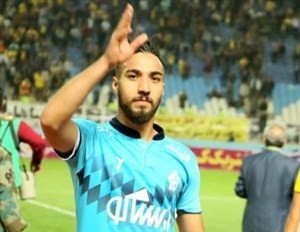 کلاهبرداری اینترنتی از هافبک پیکان

