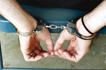دستگیری ۲ سارق حرفه ای با ۱۱ فقره سرقت در بابل دستگیری ۲ سارق حرفه ای با ۱۱ فقره سرقت در بابل