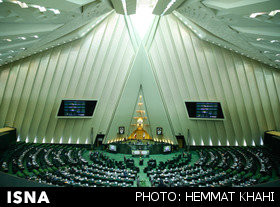 نواب ايرانيون يعارضون عقد جلسة غير علنية لمناقشة لائحة الميزانية