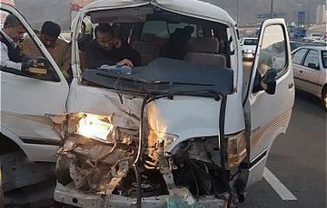 تصادف ون با مینی بوس در بزرگراه شهید همدانی