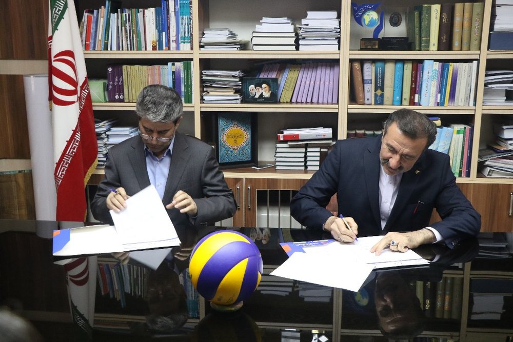 امضای تفاهم‌نامه میزبانی ارومیه از لیگ ملت‌های والیبال