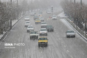برف خیابان‌های تهران را قفل کرد