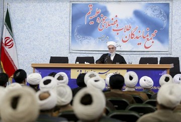 محمدی‌گلپایگانی: رهبری هر ۶ ماه یک‌بار پول بنزین و هزینه استهلاک ماشین‌ها را به حفاظت برمی‌گردانند