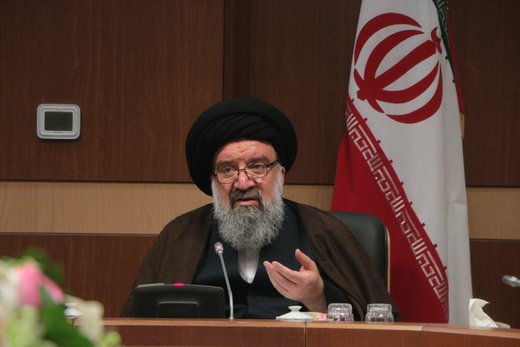 خاتمی: پرایرادترین مسئول جمهوری اسلامی یک مویش به حکومت ۵۷ ساله پهلوی میارزد خاتمی: پرایرادترین مسئول جمهوری اسلامی یک مویش به حکومت ۵۷ ساله پهلوی میارزد