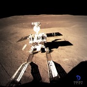 حرکت سطح‌نورد چینی روی ماه/ عکس