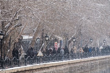 بارش برف در تبریز