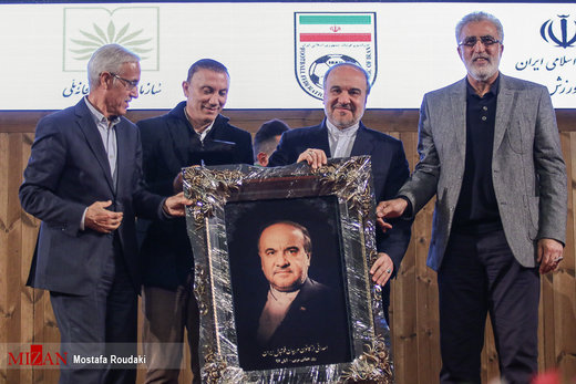 مراسم تقدیر از مربیان برتر فوتبال در سال ۹۶