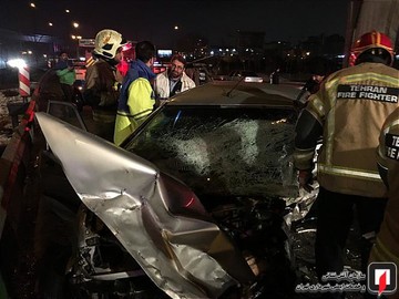 تصادف پژو پرشیا با پراید در بزرگراه بابایی