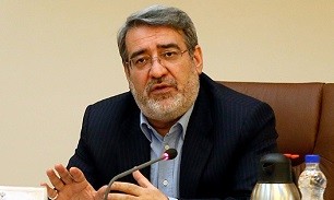 انتقاد تند رحمانی‌فضلی از ولنگاری در فضای مجازی