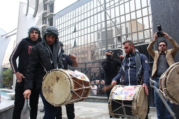 عزاداری خانواده قربانیان سانچی مقابل شرکت ملی نفتکش