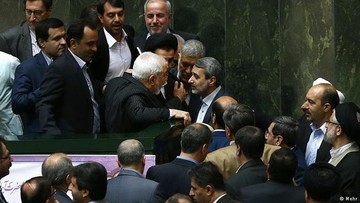 حسینعلی امیری: برخورد نامناسب، شأن اجتماعی نمی‌آورد