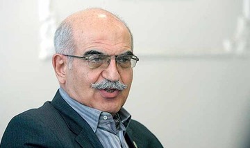 بهمن کشاورز: کرامت دستگاه قضا به آن است که مطلقا غیرسیاسی باشد