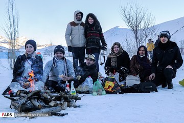 برف بازی در پولاد کف