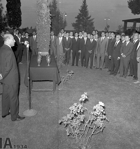 مراسم اعزام قهرمانان تیم ملی کشتی عضو باشگاه راه آهن، به مسابقات المپیک 1964 توکیو - 1343