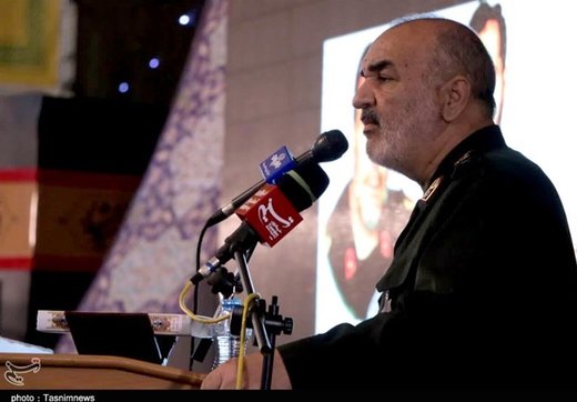 سردار سلامی: عملیات کربلای 4 و 5 باعث از کار انداختن ماشین جنگی عراق شد