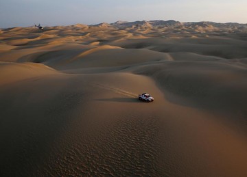 مسابقات رالی داکار در صحرای پرو