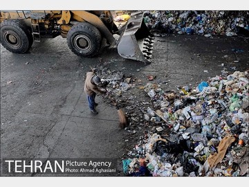استاندار: منشا بوی بد تهران ربطی به زباله‌های آرادکوه ندارد