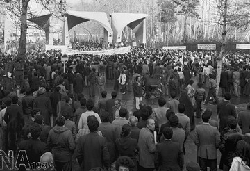 تصاویر | ۲۳ دی ۱۳۵۷، بازگشایی دانشگاه تهران