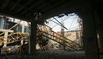 سقوط تاورکرین در جاده مخصوص کرج