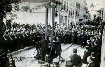 عکس | آخرین کسی که با گیوتین اعدام شد! 