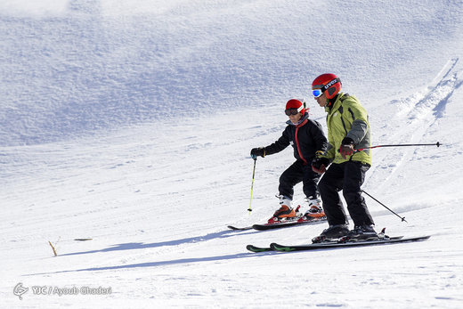 اسکی در ارتفاعات برفی سپیدان