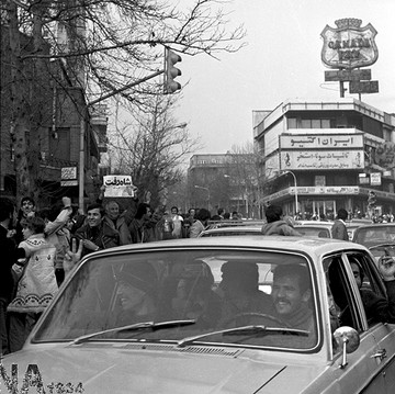 26 دی 1357؛ فرار شاه از ایران