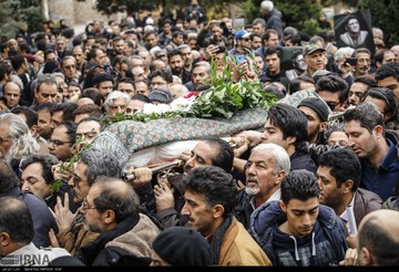 تشییع پیکر حسین محب اهری