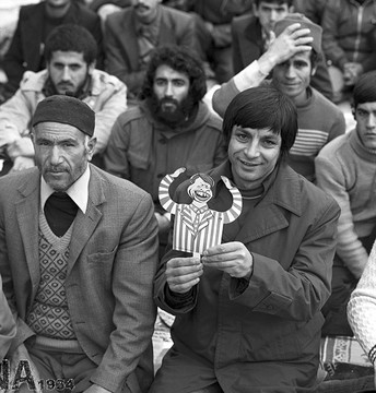 28 دی 1358؛ نخستین نماز جمعه به امامت آیت الله خامنه ای