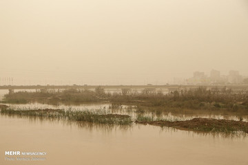 گرد و خاک در آسمان اهواز
