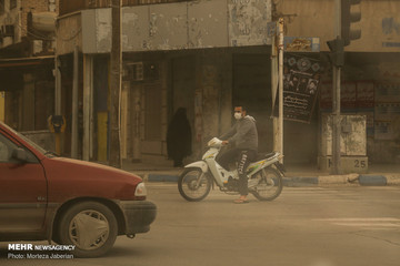 گرد و خاک در آسمان اهواز