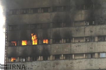 30 دی 1395؛ آتش‌سوزی و ریزش ساختمان پلاسکو