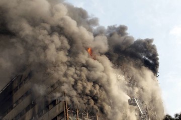 30 دی 1395؛ آتش‌سوزی و ریزش ساختمان پلاسکو