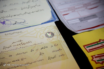 انهدام باند جعل اسناد و مدارک دولتی