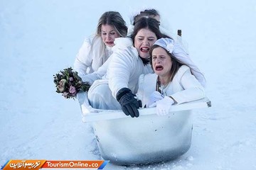 رقابت اسکی با وان حمام در تپه های برفی دهکده استوس سوئیس