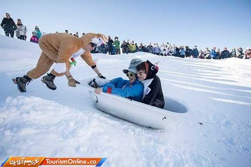 رقابت اسکی با وان حمام در تپه های برفی دهکده استوس سوئیس