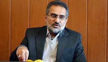 تلاش اصولگرایان برای کاندیداتوری رئیسی در ۱۴۰۰/ وزیر ارشاد احمدی‌نژاد: قوه مجریه اهمیت بیشتری از دستگاه قضایی دارد