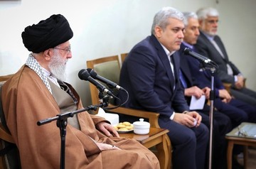 دیدار جمعی از مسئولان و محققان پژوهشکده علوم شناختی با رهبر معظم انقلاب اسلامی
