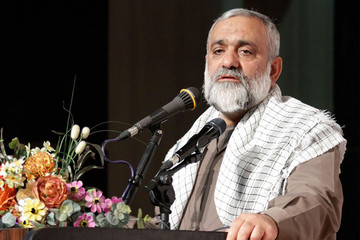 سردار نقدی: دشمن می خواهد مردم را از این نظام ناامید کند/ مراقب نفوذی‌ها باشیم