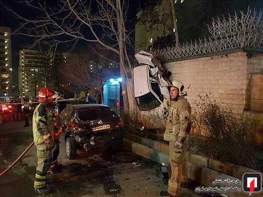 تصادف رنو ساندرو با پراید و پژو 206 در سعادت آباد