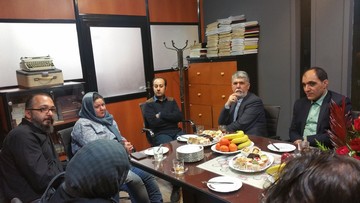 بازدید سیدعباس صالحی از موسسه «گل آقا»
