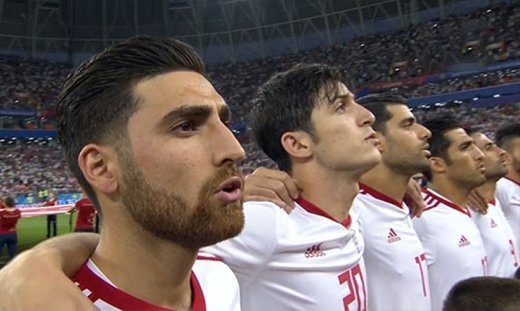فیلم | واکنش رشیدپور به بازیکنانی که سرود ملی را اشتباه خواندند!