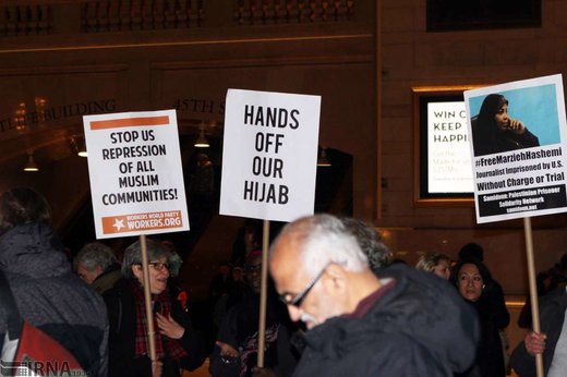 شعارهای ضد امپریالیستی در تجمع حمایت از مرضیه هاشمی در منهتن