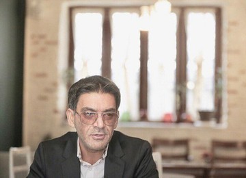 روح‌الله جعفری: به جای اعتراض درگوشی، از راه قانونی استفاده کنید