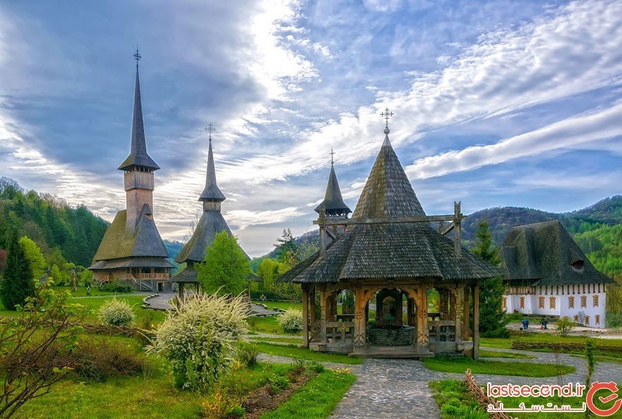 کلیسای چوبی در مارمورش رومانی